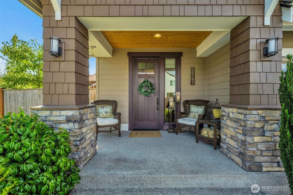 Photo of 23216 9th Avenue SE, Bothell, WA 98021 (MLS # 2423795)
