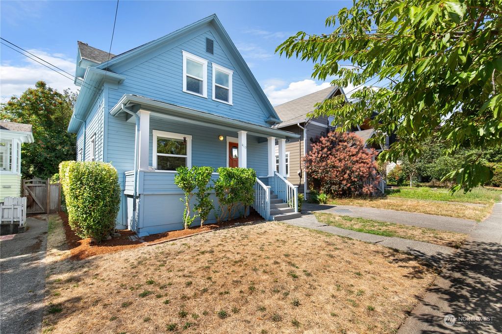 Photo of 4119 Midvale Avenue N, Seattle, WA 98103 (MLS # 2153287)