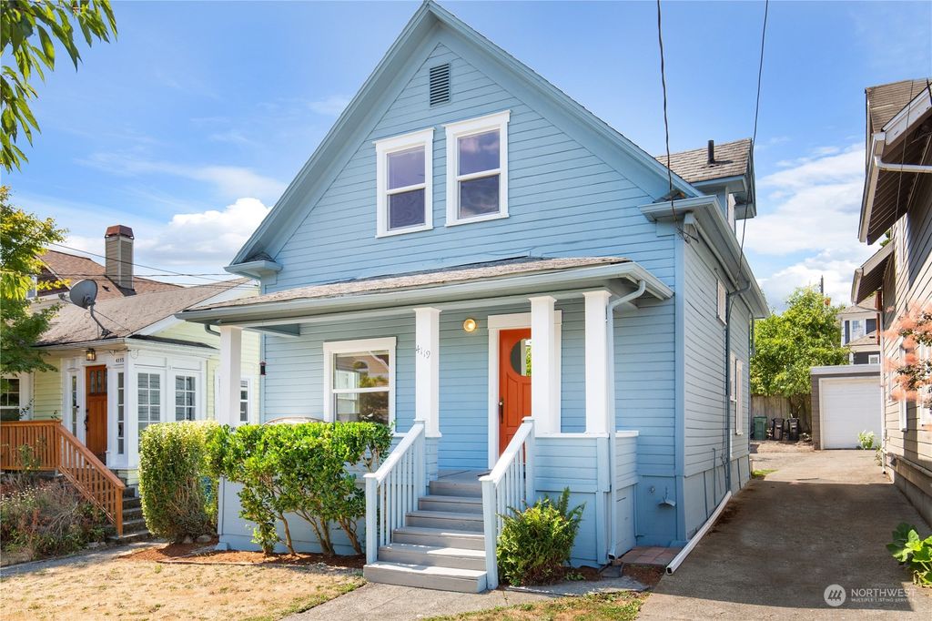 Photo of 4119 Midvale Avenue N, Seattle, WA 98103 (MLS # 2153287)