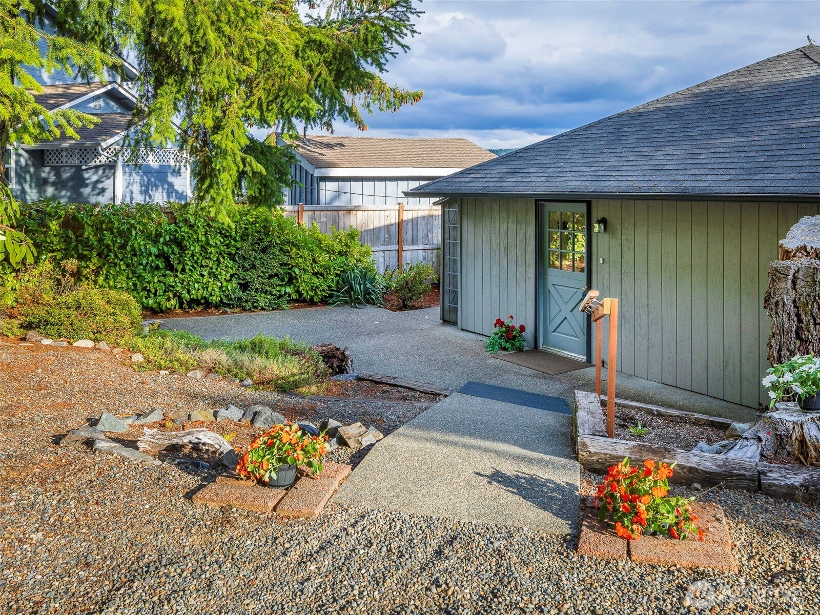 451 NE Landon Road