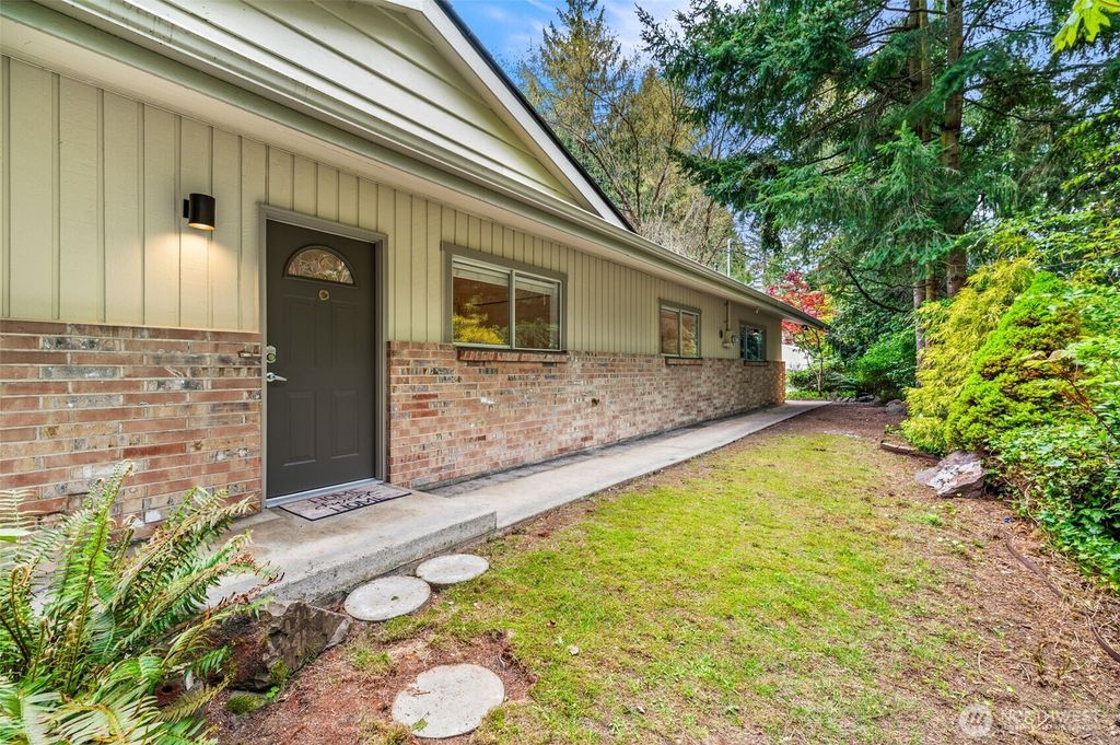 Photo of 10758 Ashworth Avenue N, Seattle, WA 98133 (MLS # 2514946)