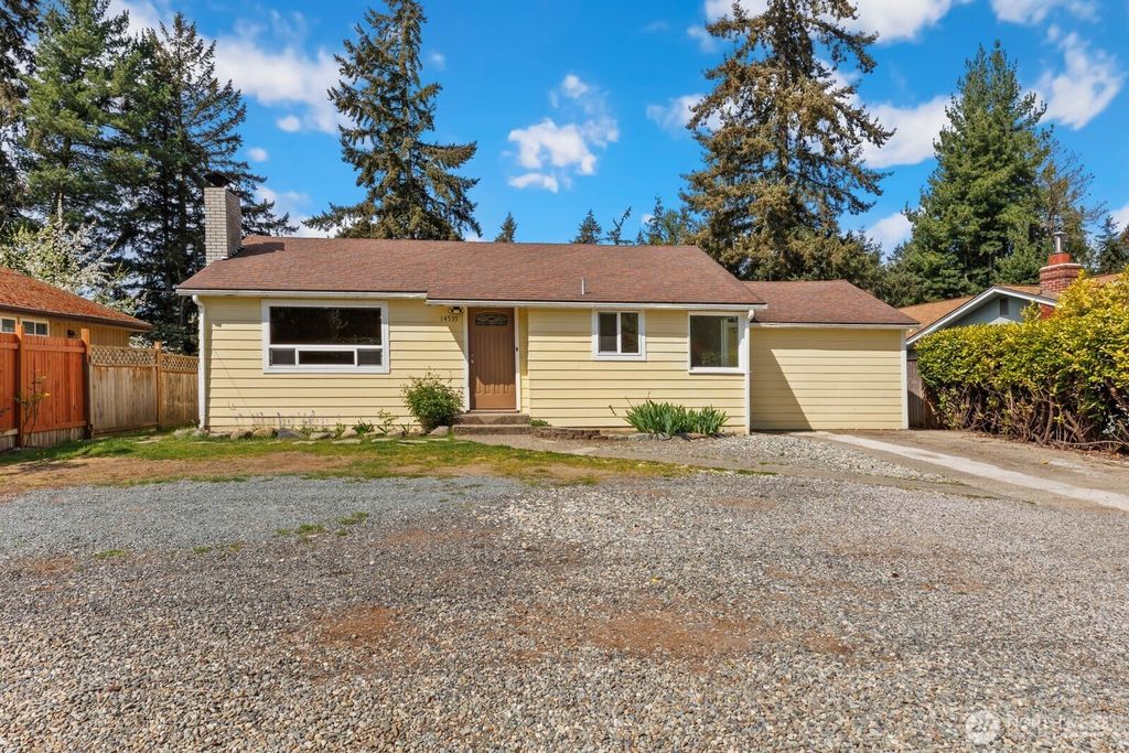 Photo of 14535 8th Avenue NE, Shoreline, WA 98155 (MLS # 2480717)