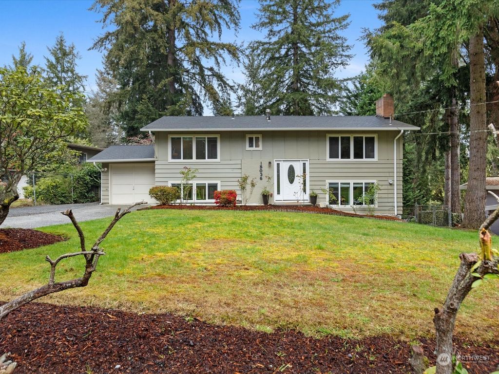 Photo of 15036 SE 15th St St, Bellevue, WA 98007 (MLS # 2218494)