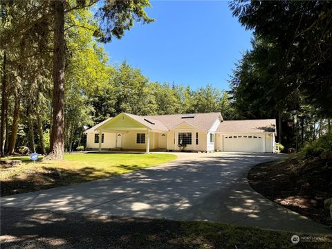 A home in Port Ludlow