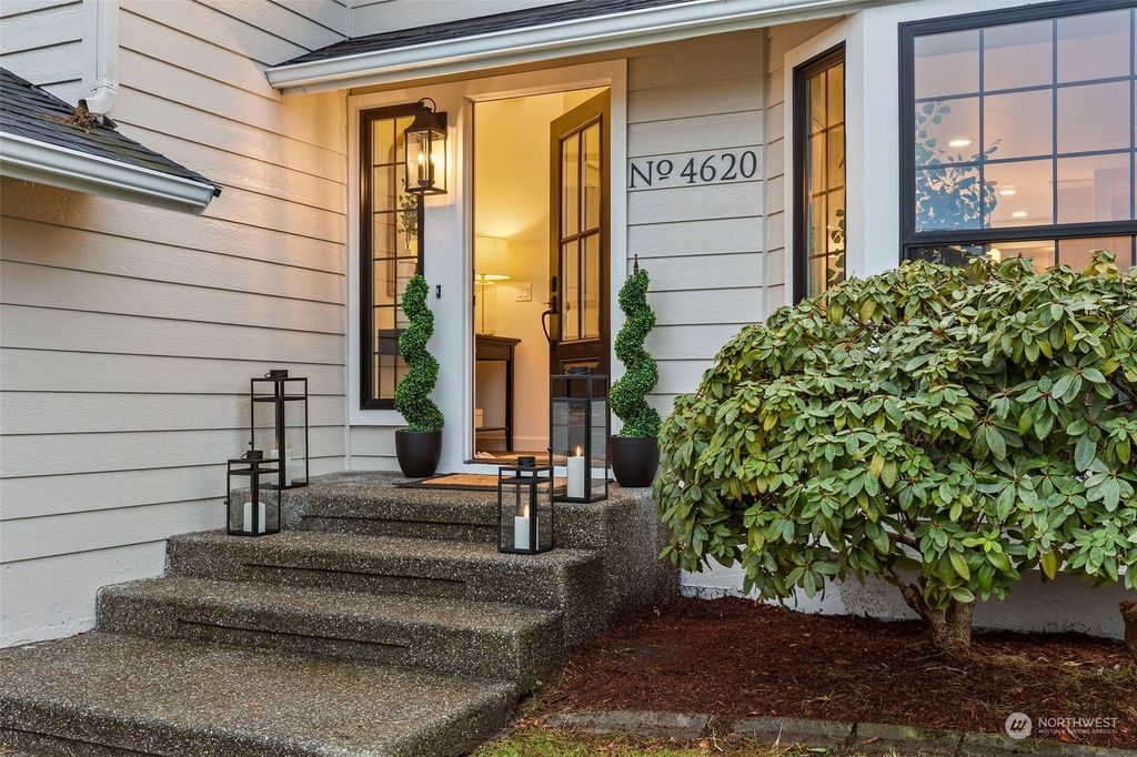 Photo of 4620 119th Place SE, Everett, WA 98208 (MLS # 2025409)