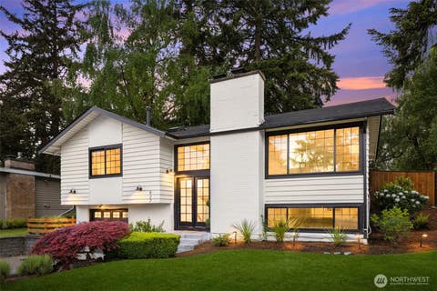 Photo of 627 166th Avenue NE, Bellevue, WA 98008 (MLS # 2572224)
