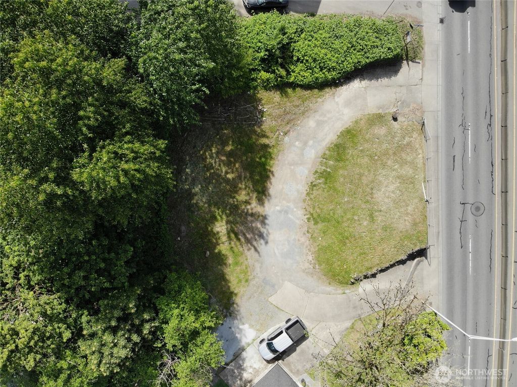 Photo of 0 Canyon Drive N, Kent, WA 98030 (MLS # 2384550)