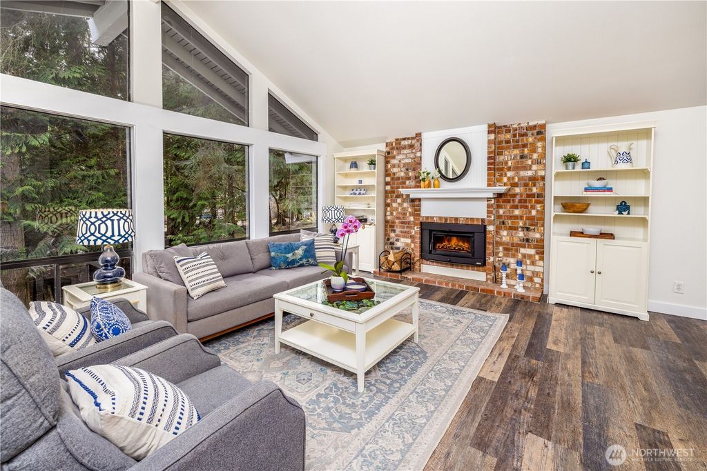 Photo of 19305 196th Avenue NE, Woodinville, WA 98077 (MLS # 2497256)