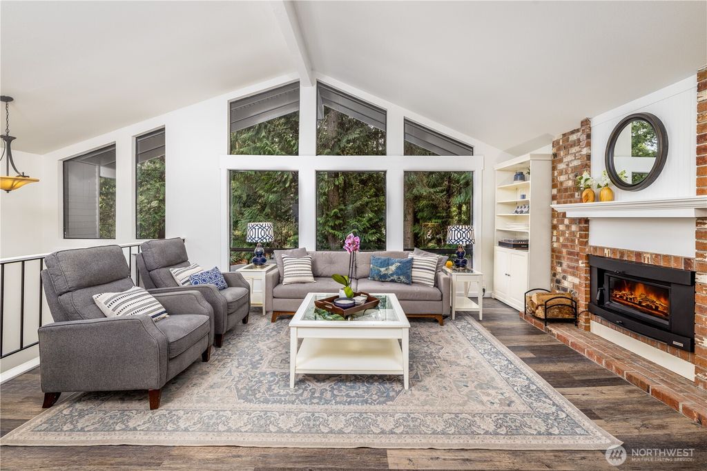 Photo of 19305 196th Avenue NE, Woodinville, WA 98077 (MLS # 2497256)