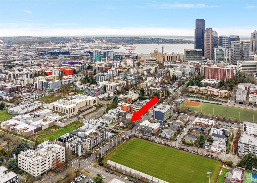 Photo of 1221 E Jefferson Street, Seattle, WA 98122 (MLS # 2323991)