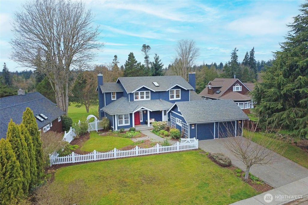 Photo of 919 Cherry Avenue NE, Bainbridge Island, WA 98110 (MLS # 2490126)