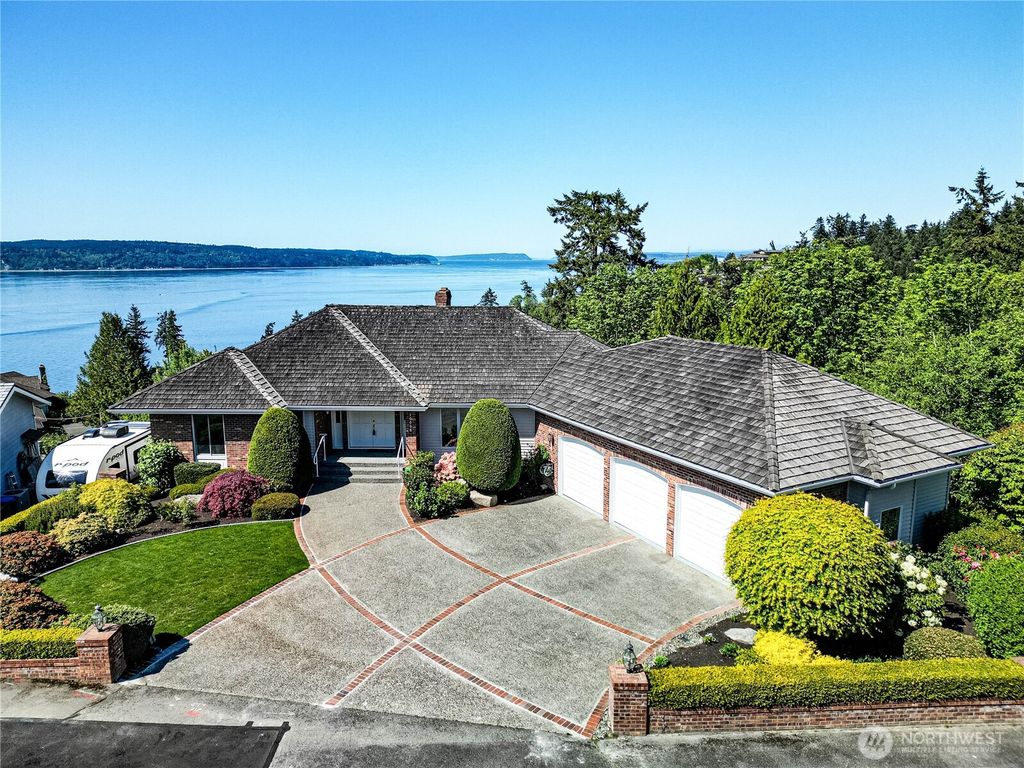 Photo of 10006 64th Place W, Mukilteo, WA 98275 (MLS # 2368994)
