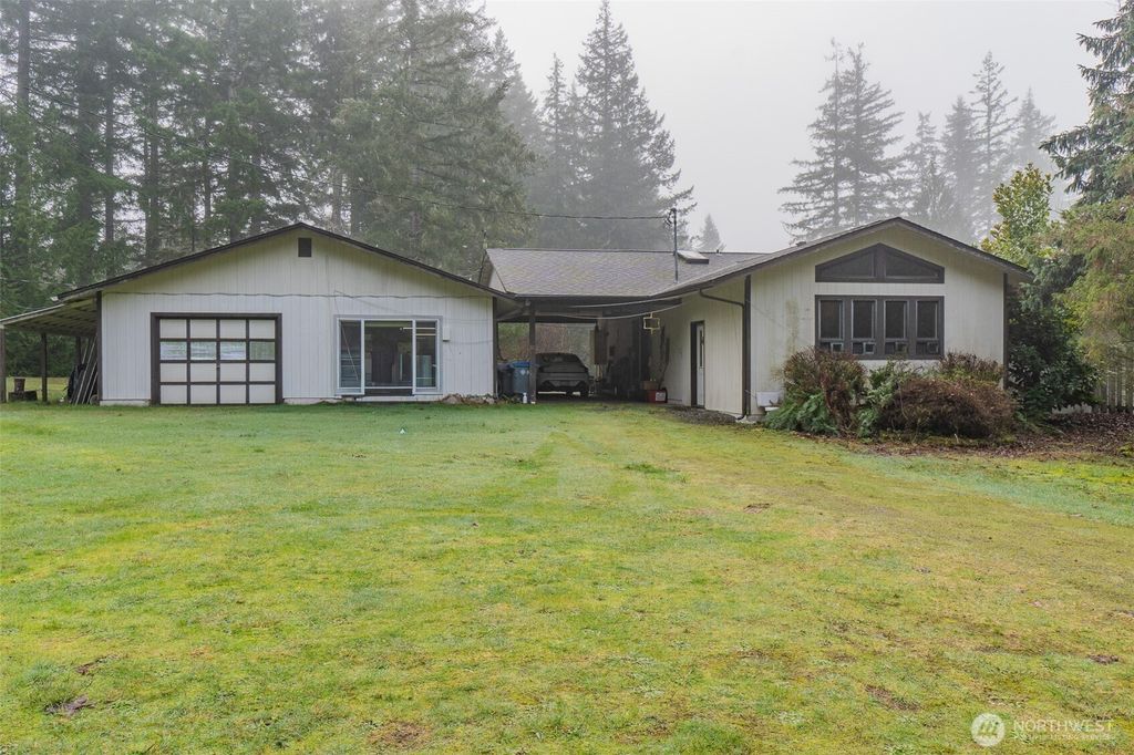 Photo of 121 E Garys Melody Lane, Shelton, WA 98584 (MLS # 2468652)