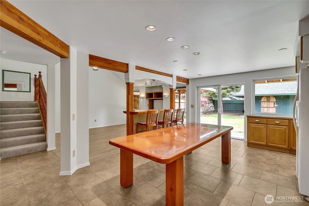 listing image 9361527098101227448