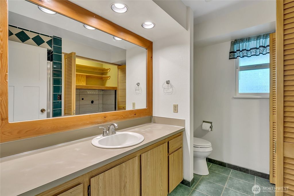 listing image 9363090316722105385