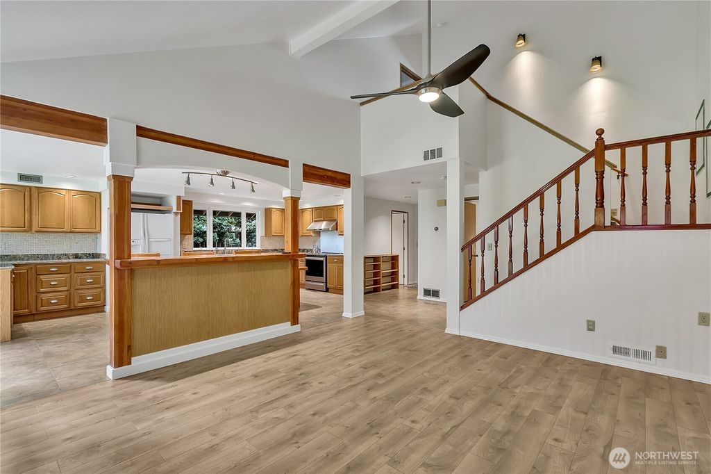 listing image 9367251102246556420