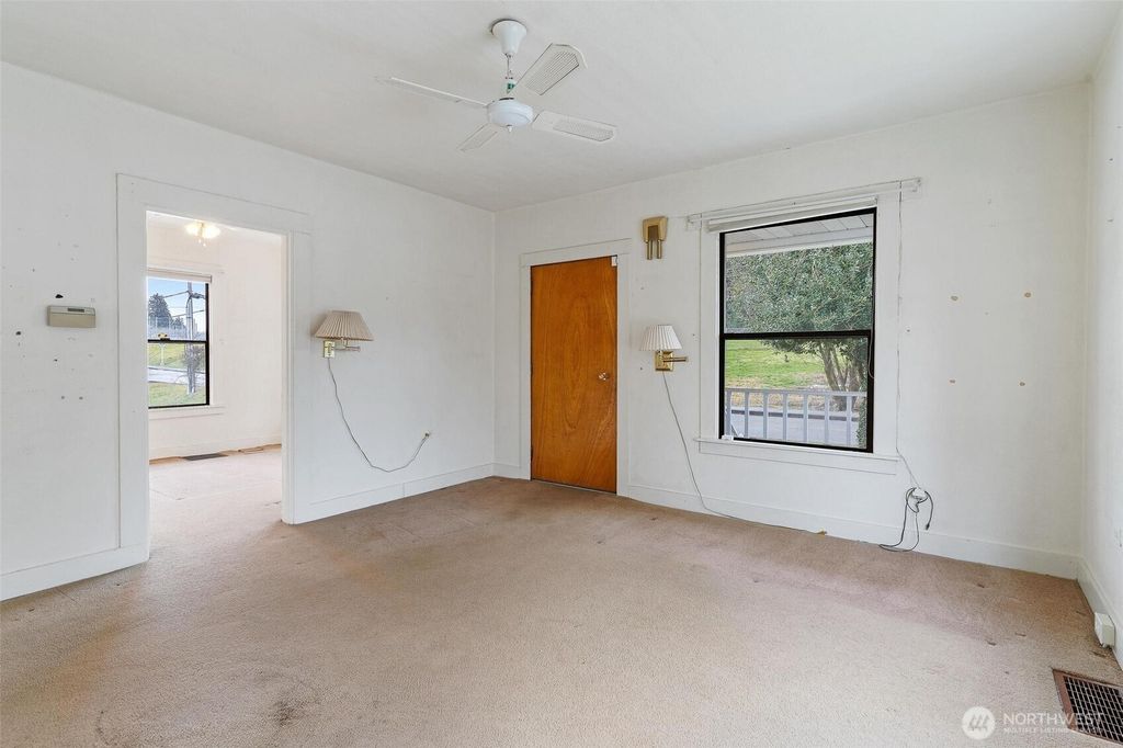Photo of 1704 127th Avenue NE, Lake Stevens, WA 98258 (MLS # 2333901)