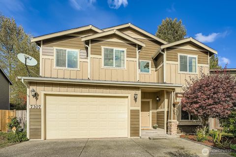 Photo of 7307 187th Street Ct E, Puyallup, WA 98375 (MLS # 2440890)