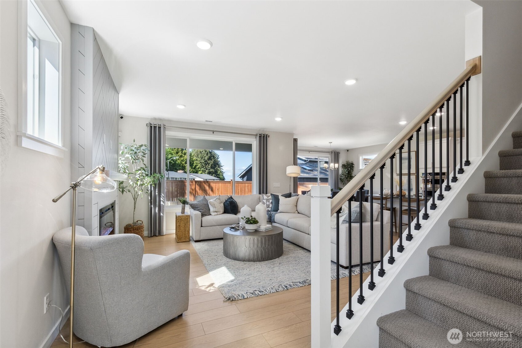 10811 43rd Avenue SE 01