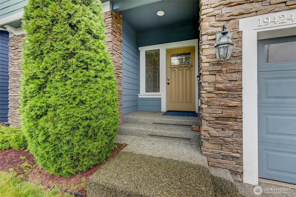 Photo of 19424 7th Avenue SE, Bothell, WA 98012 (MLS # 2441056)