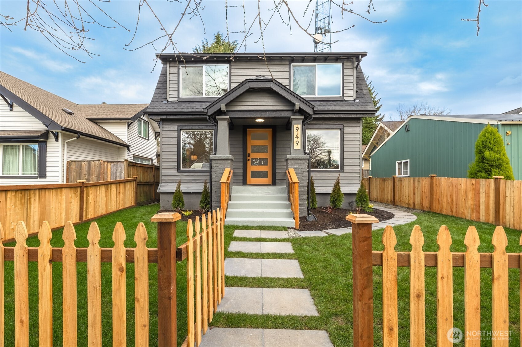 949 S Ridgewood Avenue