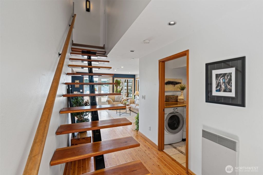 Photo of 15 N Salmon Beach, Tacoma, WA 98407 (MLS # 2546104)