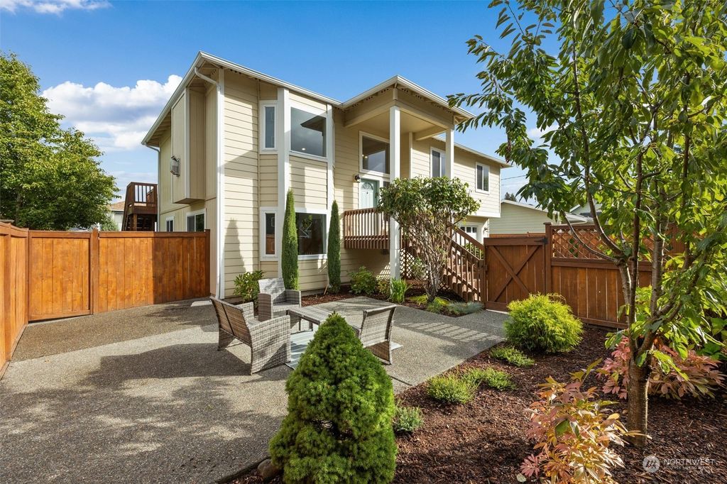 Photo of 8546 S 117th Place, Seattle, WA 98178 (MLS # 2165519)