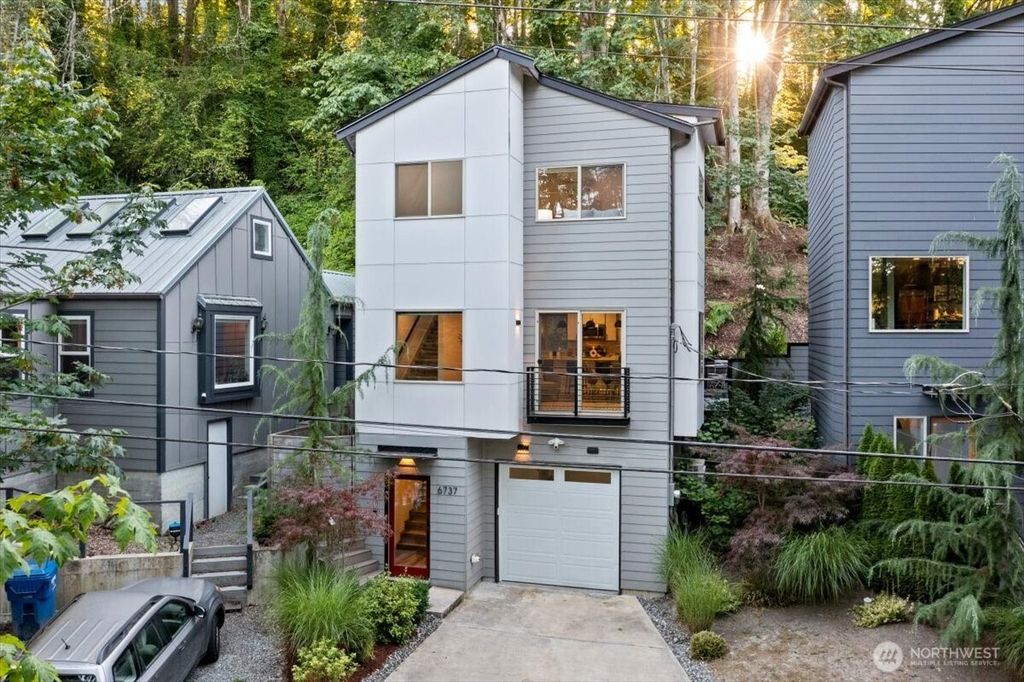 Photo of 6737 25TH Avenue SW, Seattle, WA 98106 (MLS # 2418883)