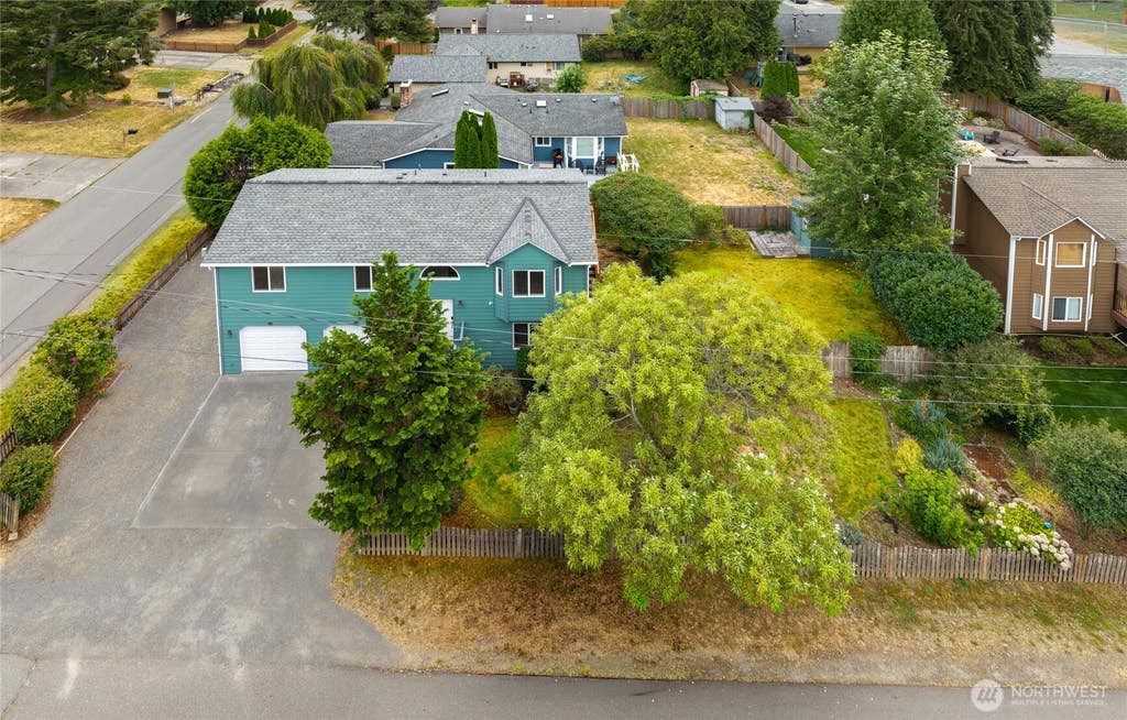 Photo of 21675 SE 267th Street, Maple Valley, WA 98038 (MLS # 2573242)