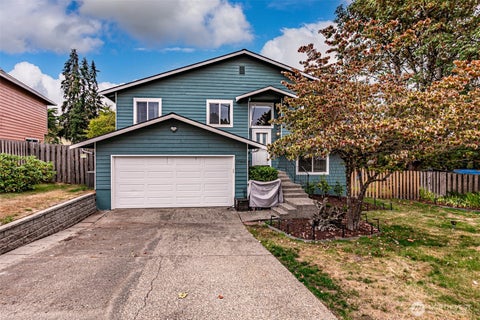 Photo of 29400 60th Place S, Auburn, WA 98001 (MLS # 2583610)