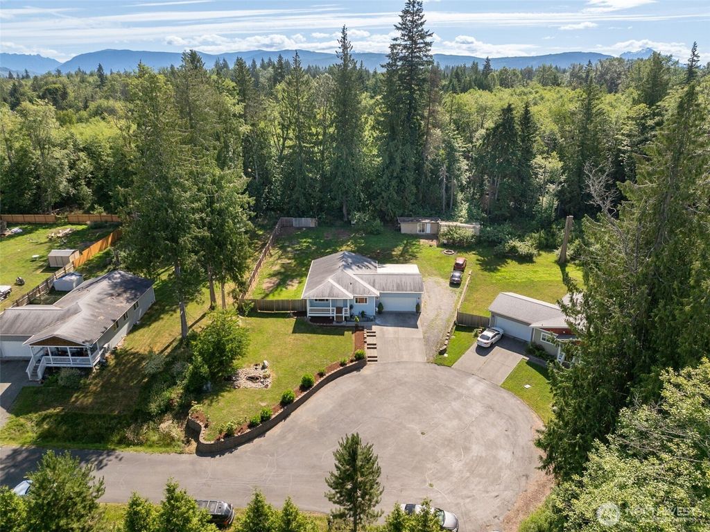 Photo of 19305 86th Avenue NE, Arlington, WA 98223 (MLS # 2402516)