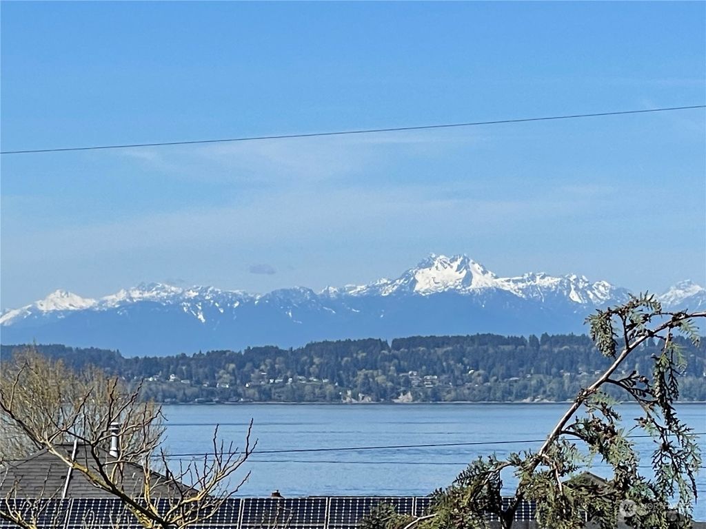 Photo of 6009 35th Avenue NW, Seattle, WA 98107 (MLS # 2222248)