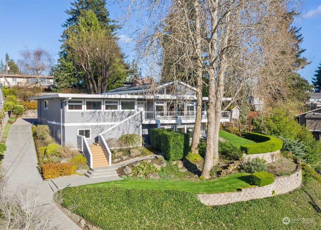 Photo of 18744 Kenlake Place NE, Kenmore, WA 98028 (MLS # 2055316)