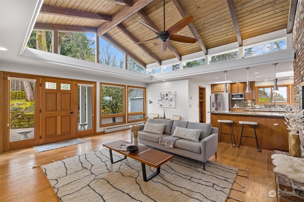 Photo of 18744 Kenlake Place NE, Kenmore, WA 98028 (MLS # 2055316)