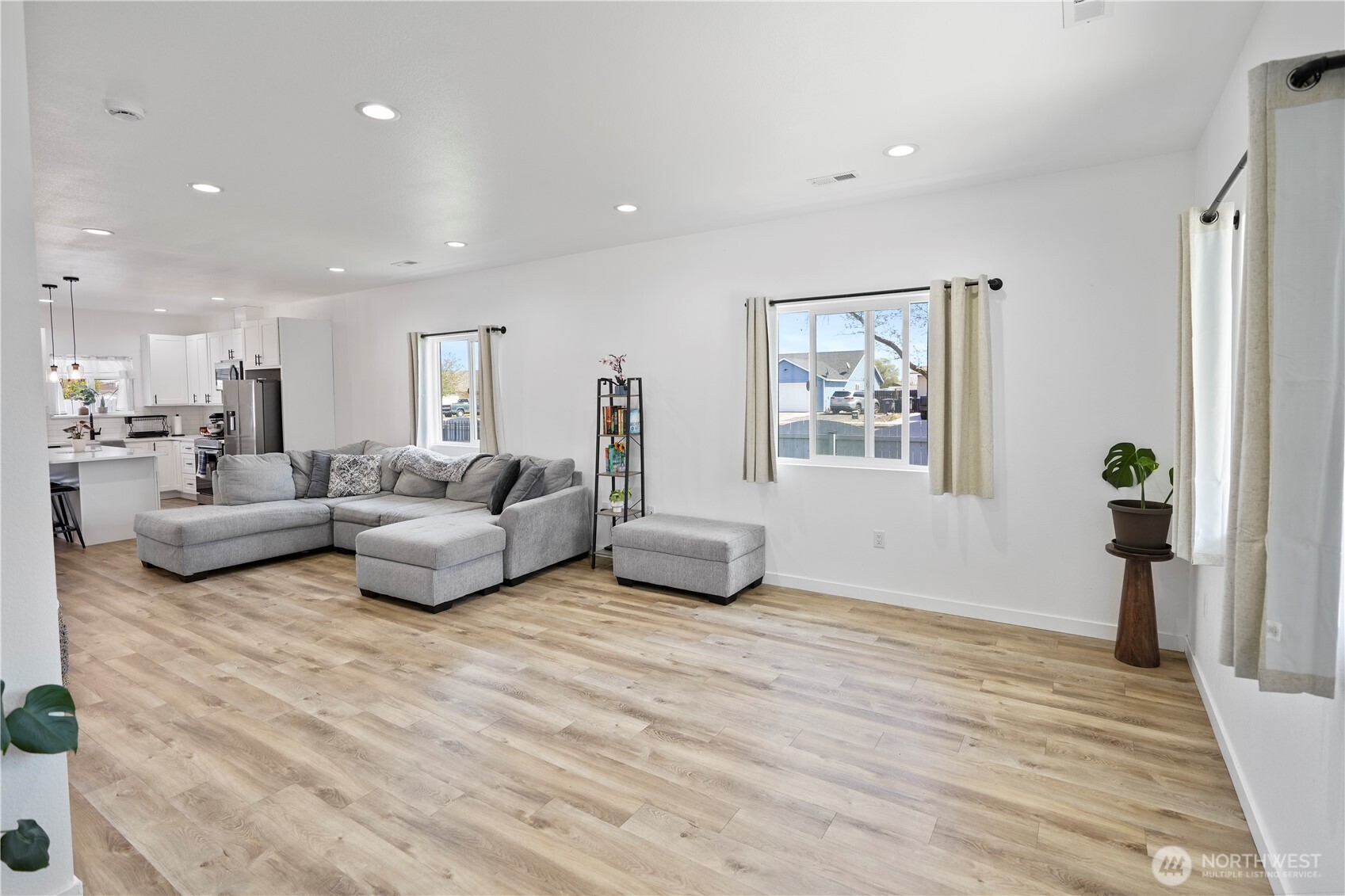 1004 W Virginia