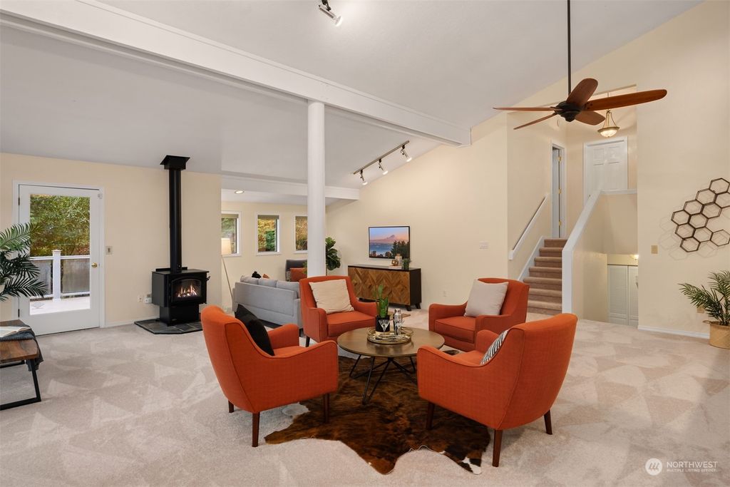 Photo of 4045 169th Avenue SE, Bellevue, WA 98008 (MLS # 2195239)