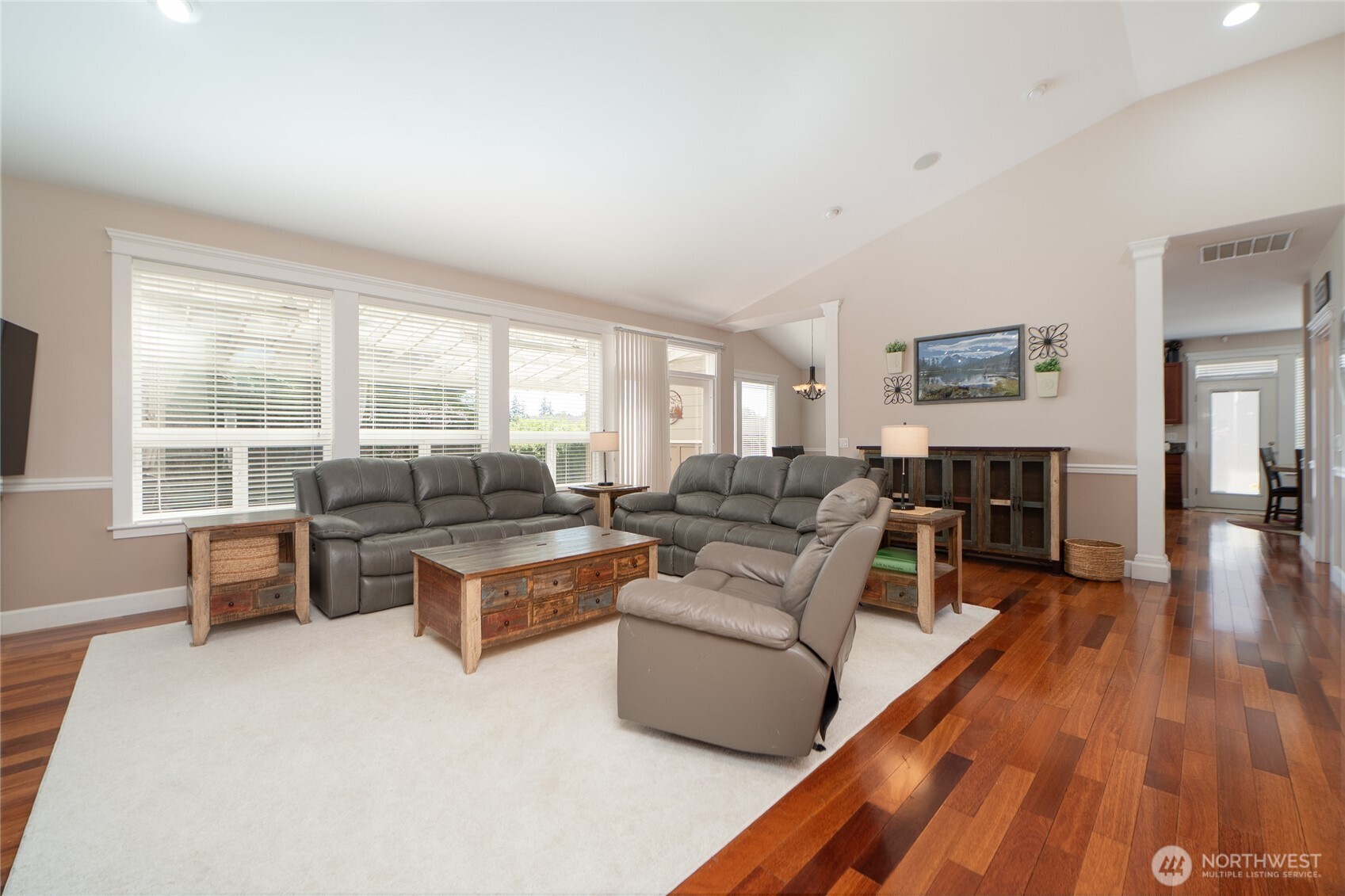 8685 Ashbury Court
