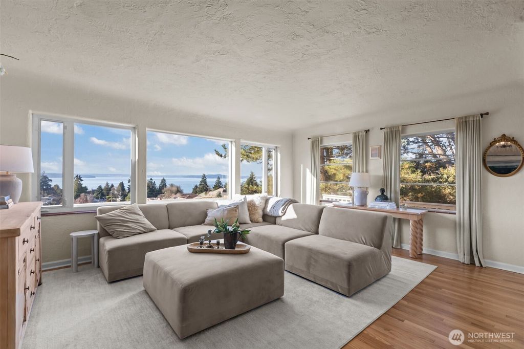 Photo of 4411 SW Othello Street, Seattle, WA 98136 (MLS # 2479787)