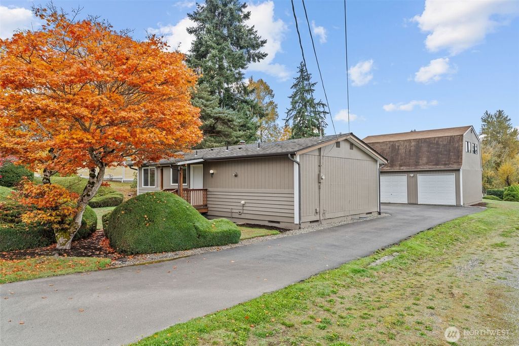 Photo of 1801 Emerald Street, Milton, WA 98354 (MLS # 2451398)