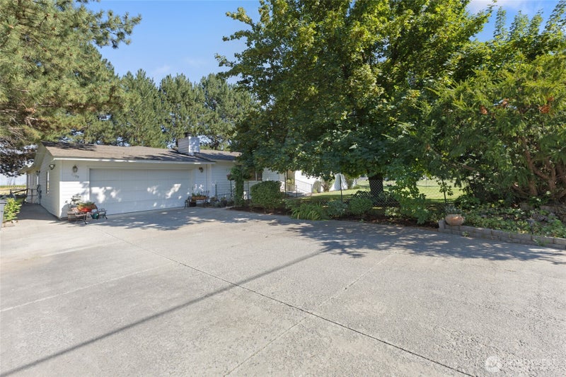 2299 Admiral Road NE