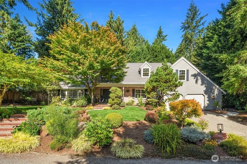 Photo of 12750 NE 35th Place, Bellevue, WA 98005 (MLS # 2590824)