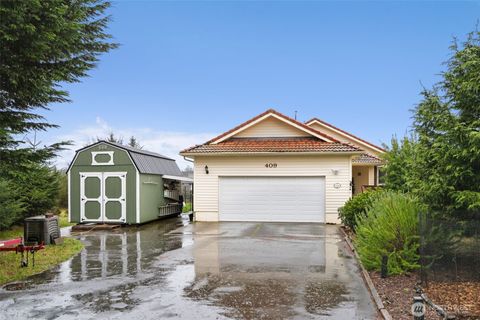 409 Duck Lake Drive SE Ocean Shores WA 98569