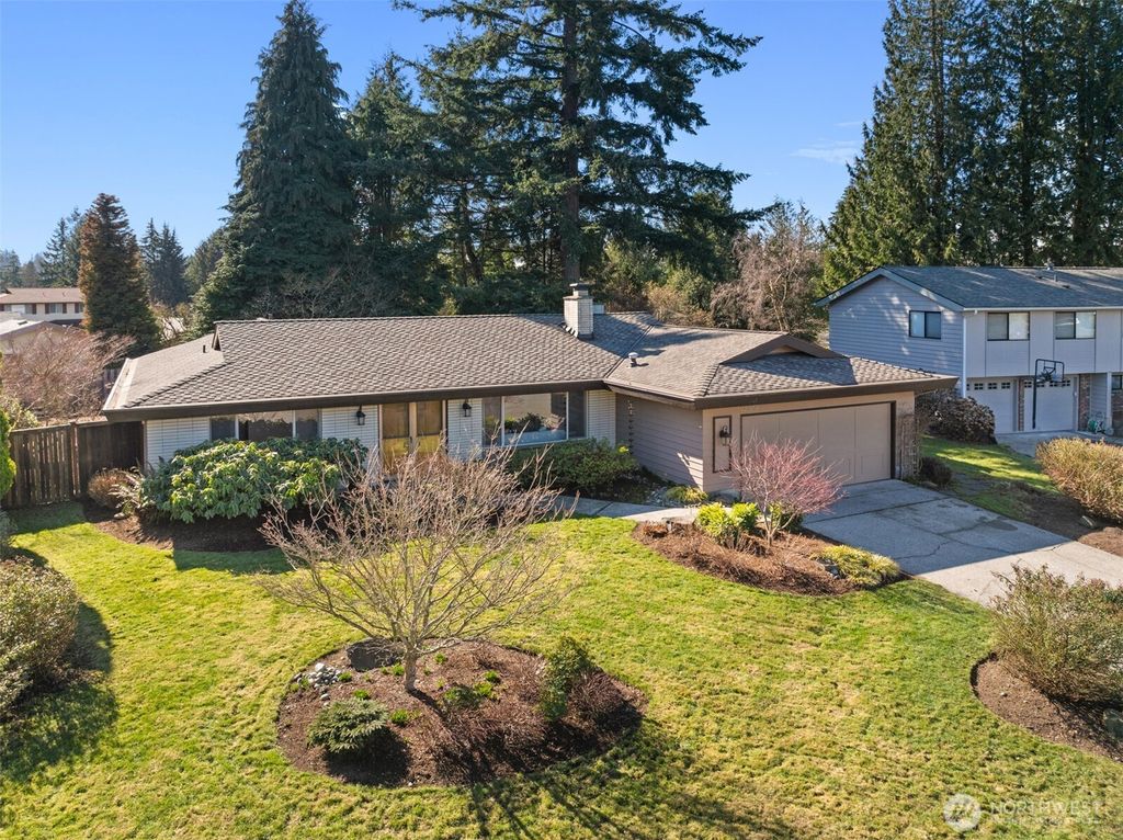 Photo of 12903 SE 66th Place, Bellevue, WA 98006 (MLS # 2336049)