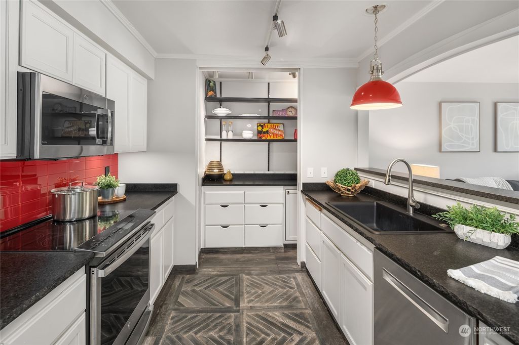 Photo of 4431 Providence Point Place SE #2630, Issaquah, WA 98029 (MLS # 2267507)