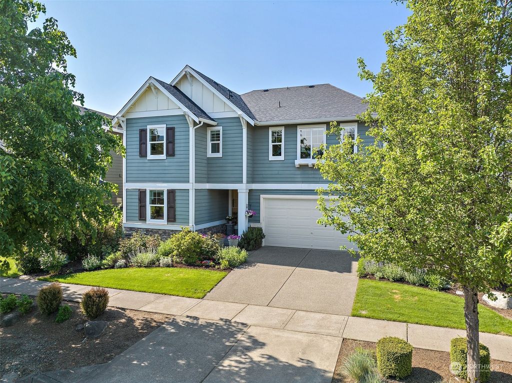 Photo of 1096 SE 11th Street, North Bend, WA 98045 (MLS # 2070011)