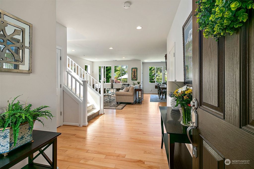 Photo of 1096 SE 11th Street, North Bend, WA 98045 (MLS # 2070011)