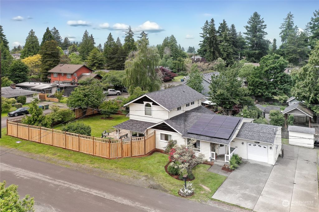 Photo of 9821 37th Avenue SW, Seattle, WA 98126 (MLS # 2248017)