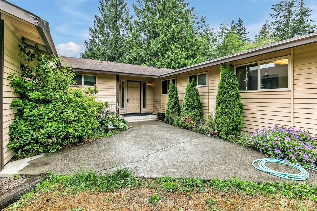 Photo of 22203 179th Avenue SE, Kent, WA 98042 (MLS # 2272722)