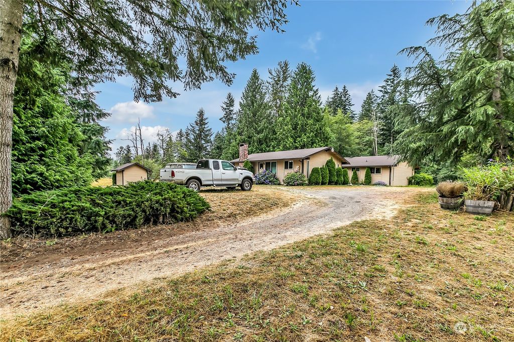 Photo of 22203 179th Avenue SE, Kent, WA 98042 (MLS # 2272722)