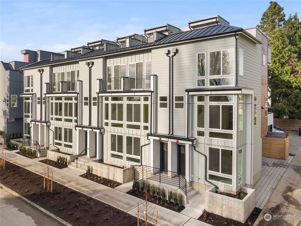 Photo of 1216 NW 83rd Street, Seattle, WA 98117 (MLS # 2314621)